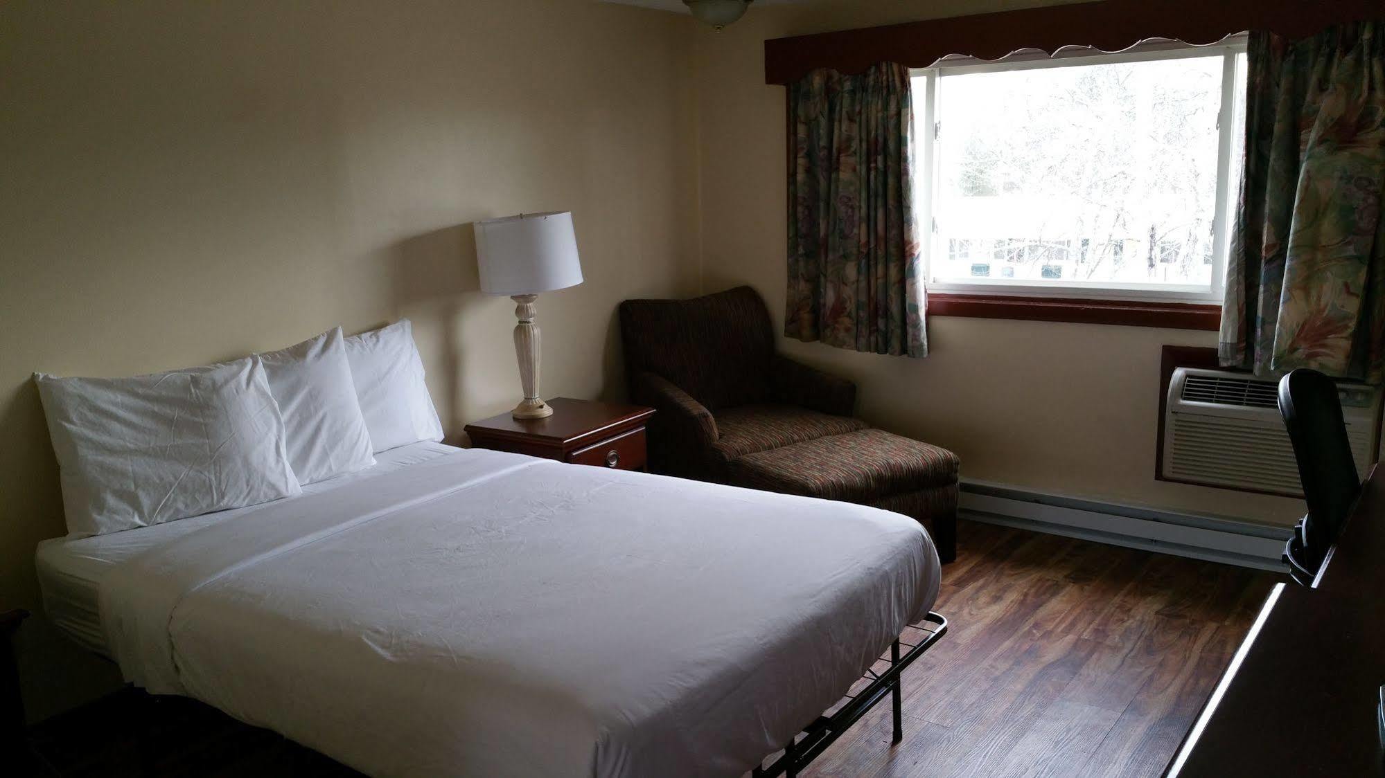 Dartmouth Motor Inn Eksteriør billede